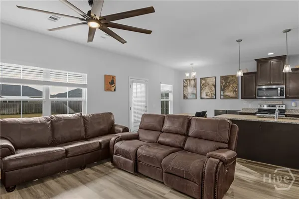 $1,900 | 71 Centennial Court, Hinesville, GA 31313