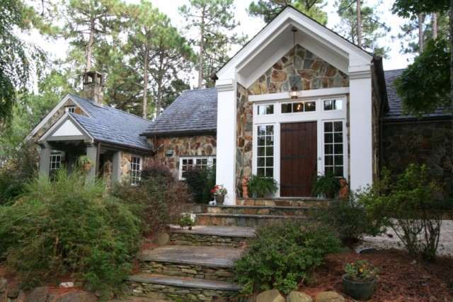 155 Ridgeview Road Southern Pines, NC 28387 - Photo 1 of 9 Primary Photo