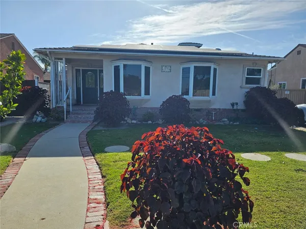 $3,800 | 3180 Easy Avenue, Long Beach, CA 90810