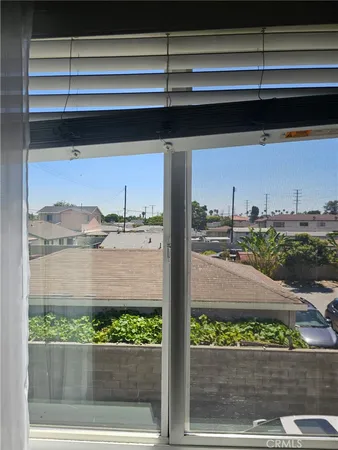 $3,800 | 3180 Easy Avenue, Long Beach, CA 90810