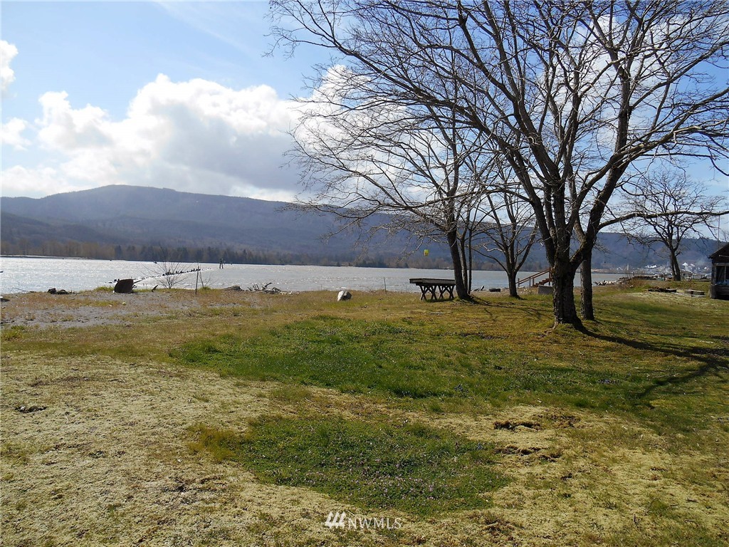 84 East Sunny Sands Road Cathlamet, WA 98612 - Photo 13 of 13 Gallery Image 13
