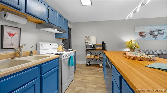 $155,000 | 191 Southwood Shores Circle, Unit 2B, Lake Ozark, MO 65049