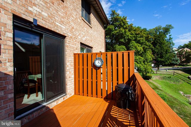 $305,000 | 1747 West Chester Pike, Unit 40, Havertown, PA 19083