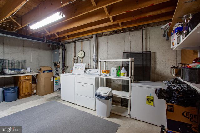 $305,000 | 1747 West Chester Pike, Unit 40, Havertown, PA 19083