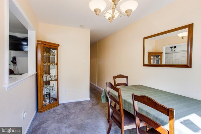 $305,000 | 1747 West Chester Pike, Unit 40, Havertown, PA 19083