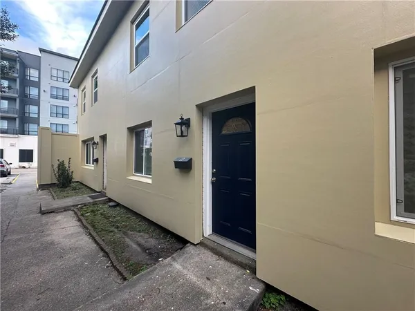 $1,350 | 4108 Rye Street, Unit B, Metairie, LA 70002