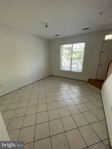 $2,900 | 5862 Summers Grove Road, Alexandria, VA 22304