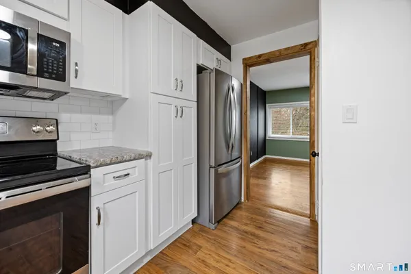 $485,000 | 104 Laurel Terrace, Cheshire, CT 06410