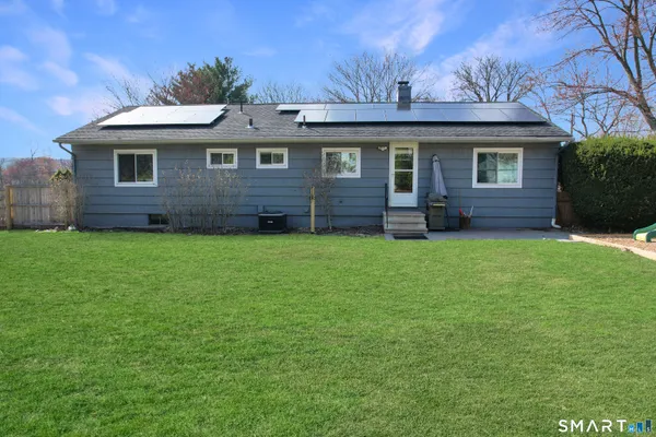 $485,000 | 104 Laurel Terrace, Cheshire, CT 06410