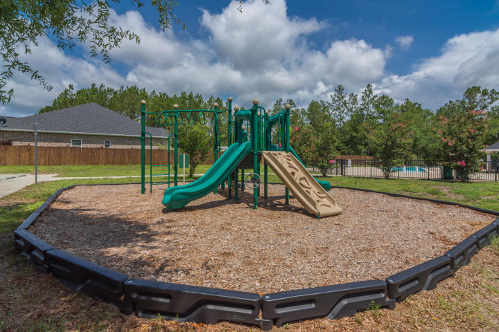 5793 Wayne Rogers Road Crestview, FL 32539 - Photo 4 of 4 Gallery Image 4