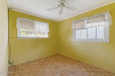 $165,000 | 20 Arthur Drive, Albany, NY 12208