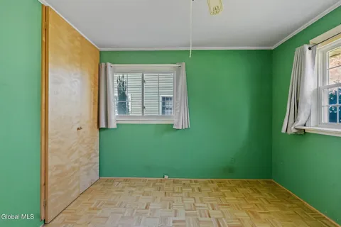 $165,000 | 20 Arthur Drive, Albany, NY 12208