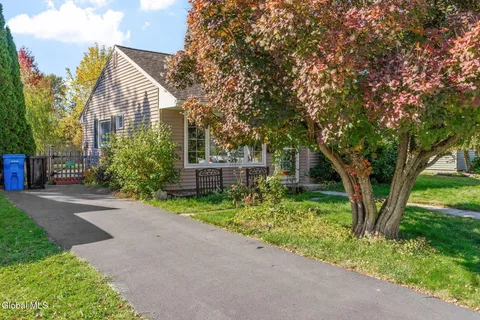 $165,000 | 20 Arthur Drive, Albany, NY 12208