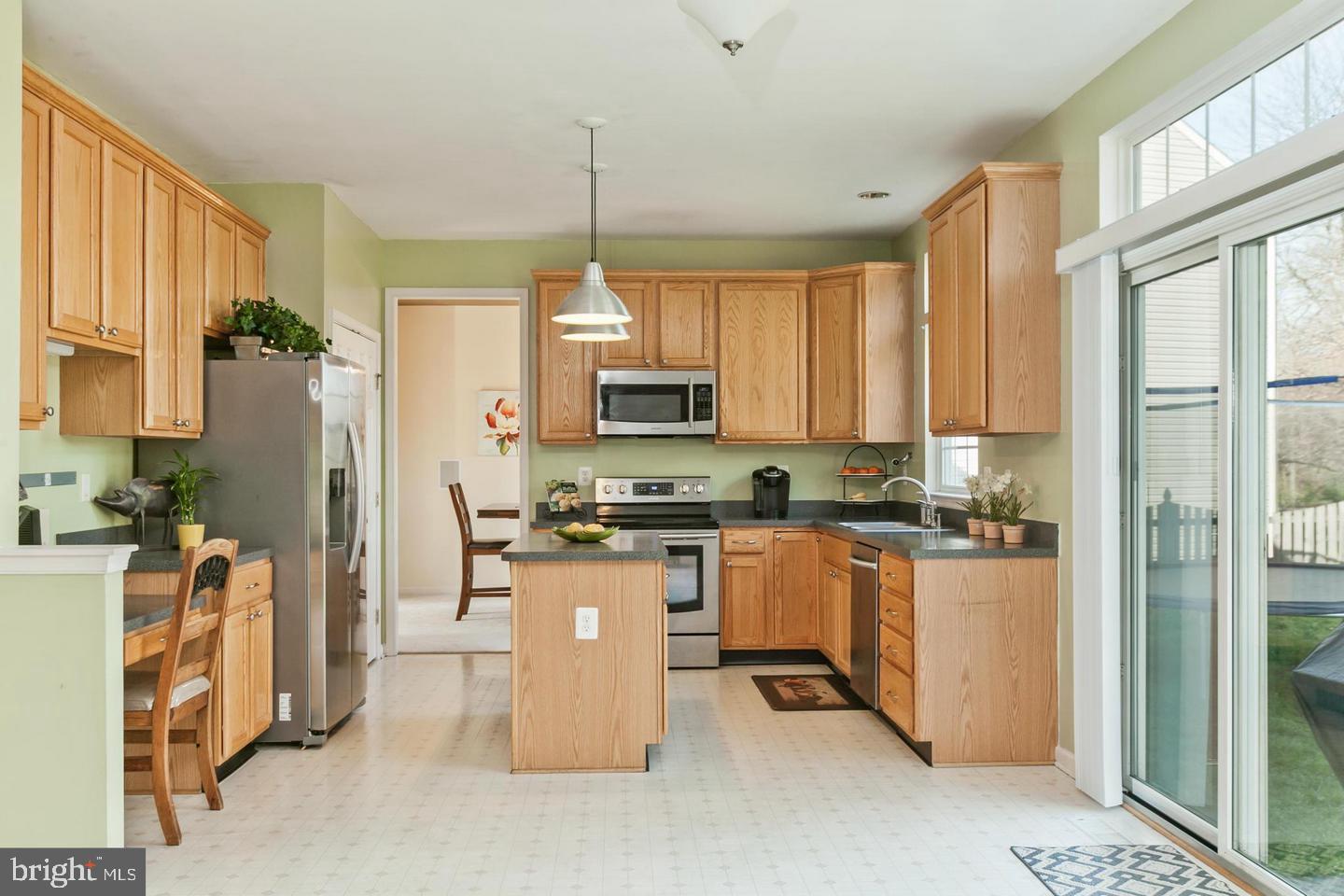 2128 Walnut Ridge Court Frederick, MD 21702 - Photo 6 of 29 Gallery Image 6