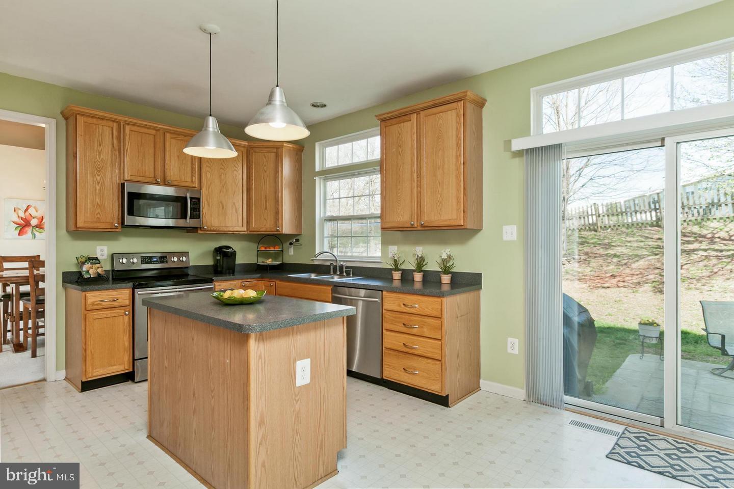 2128 Walnut Ridge Court Frederick, MD 21702 - Photo 7 of 29 Gallery Image 7
