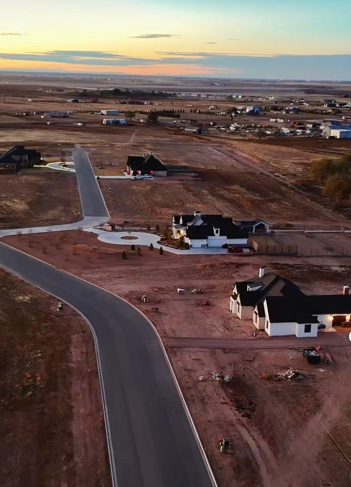 7917 County Road 6050 Shallowater, TX 79363 - Photo 3 of 8