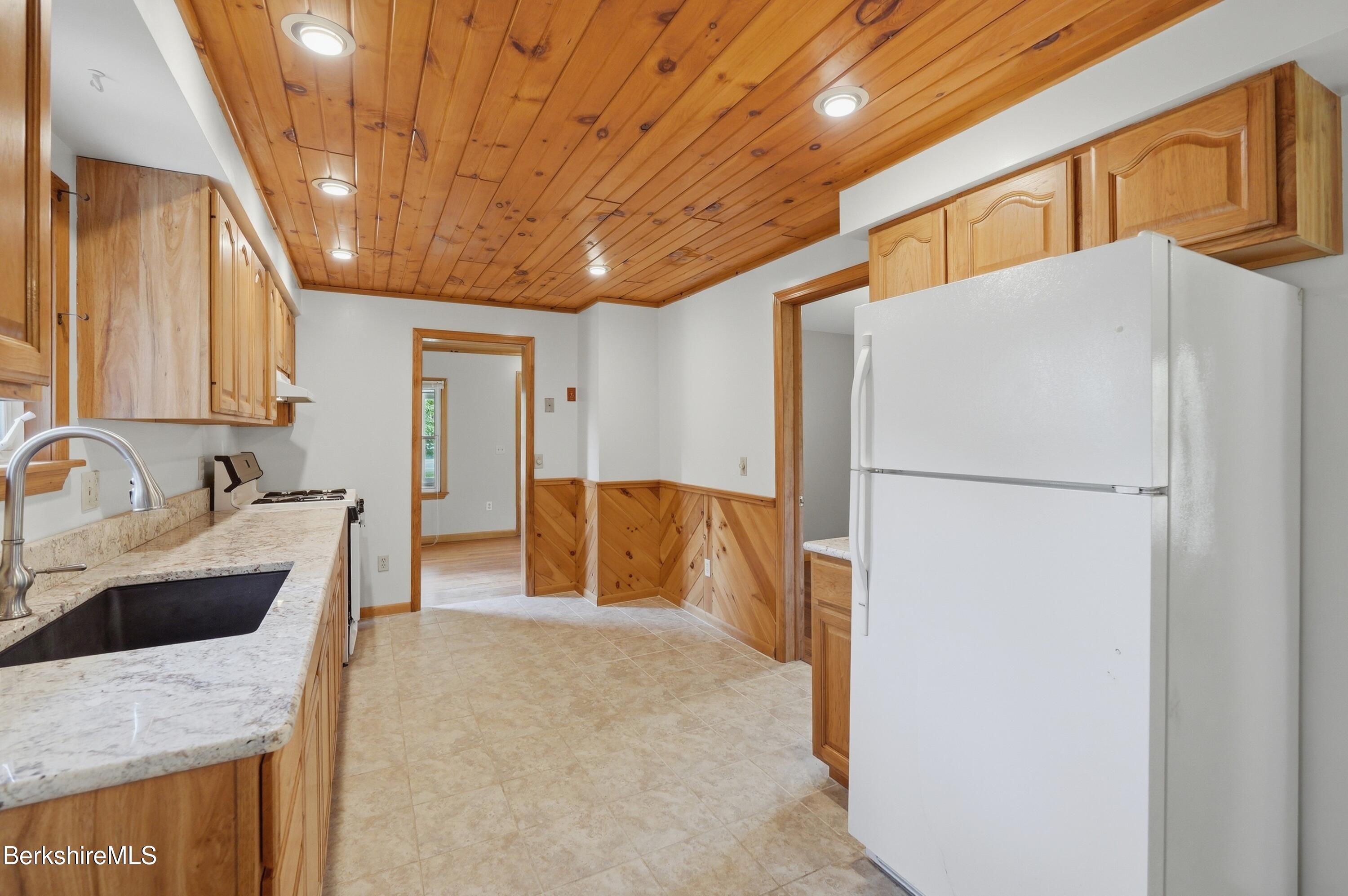 688 Cheshire Road Lanesborough, MA 01237 - Photo 15 of 33 Kitchen