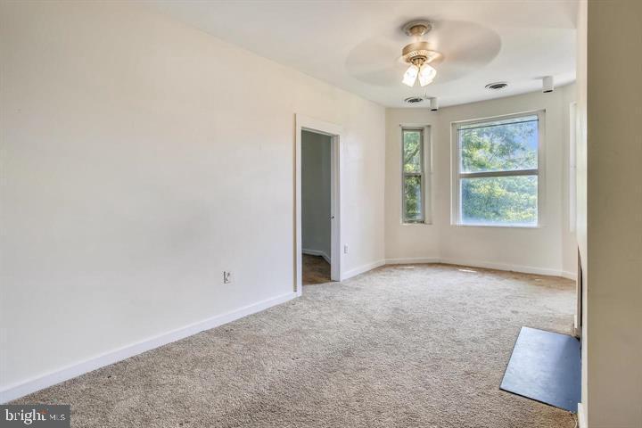 1900 3rd Street Northwest, Unit 2 Washington, DC 20001 - Photo 7 of 14 an empty room with windows and closet