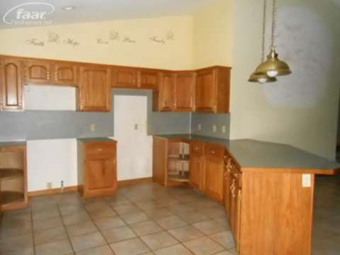 13346 Nichols Road Montrose, MI 48457 - Photo 20 of 24 20365370-21.JPG