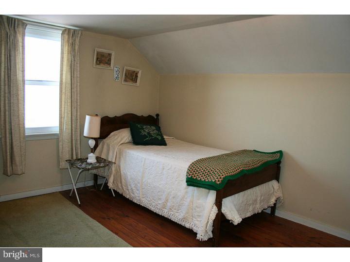 1088 West Meadowbrook Road Pottstown, PA 19465 - Photo 9 of 11 Gallery Image 9