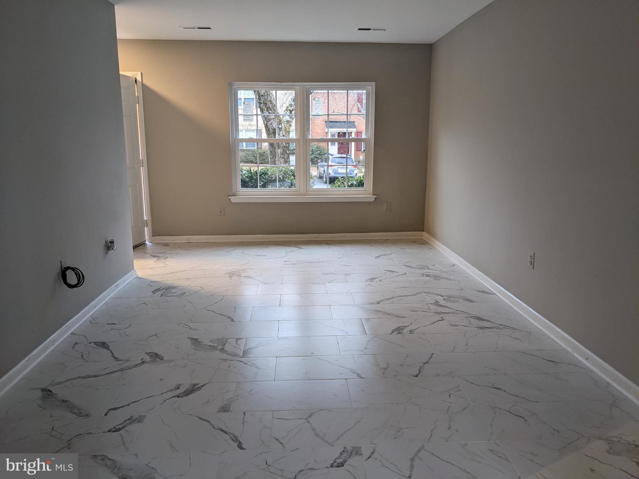 2222 Gunsmith Square Reston, VA 20191 - Photo 4 of 27