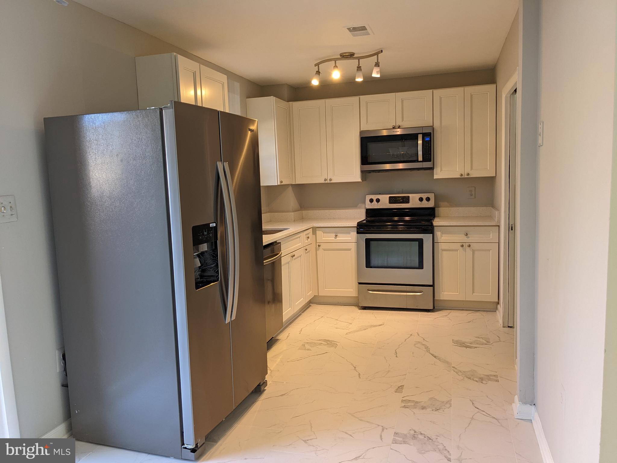 2222 Gunsmith Square Reston, VA 20191 - Photo 7 of 27