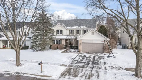 $699,900 | 246 Montclair Road, Vernon Hills, IL 60061