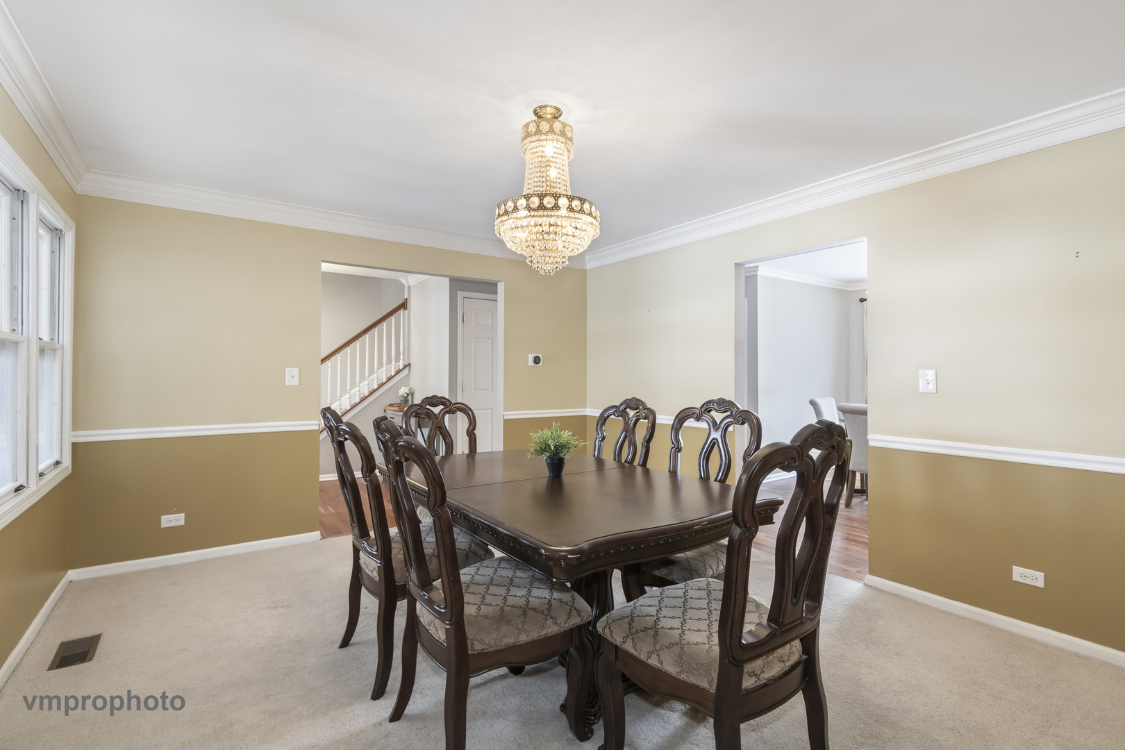 246 Montclair Road Vernon Hills, IL 60061 - Photo 21 of 50 a view of a dining room with furniture and window