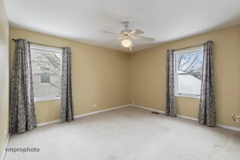 $699,900 | 246 Montclair Road, Vernon Hills, IL 60061