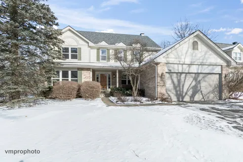 $699,900 | 246 Montclair Road, Vernon Hills, IL 60061