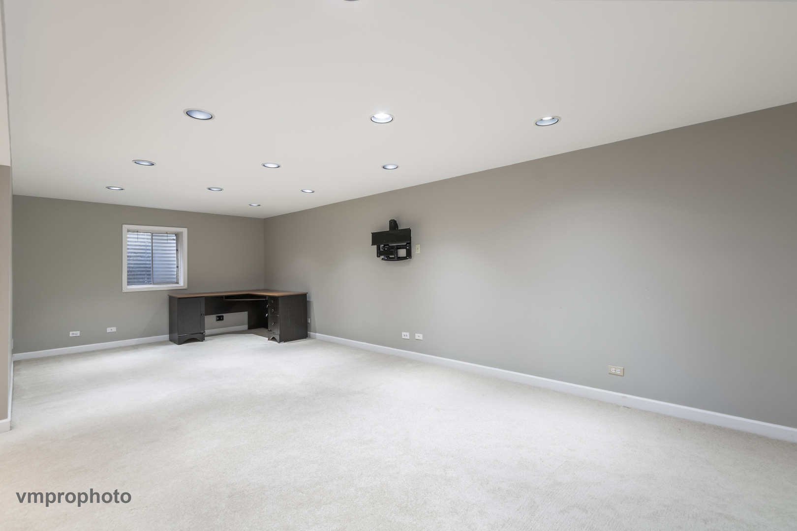 246 Montclair Road Vernon Hills, IL 60061 - Photo 36 of 50 an empty room with windows