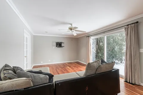 $699,900 | 246 Montclair Road, Vernon Hills, IL 60061