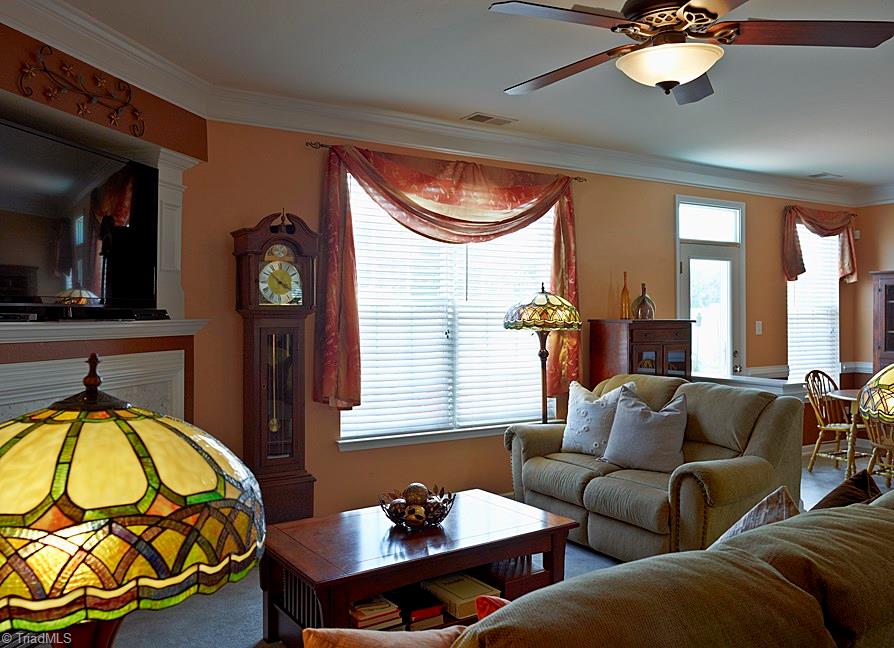 833 Hedgepath Terrace High Point, NC 27265 - Photo 8 of 20 Gallery Image 8