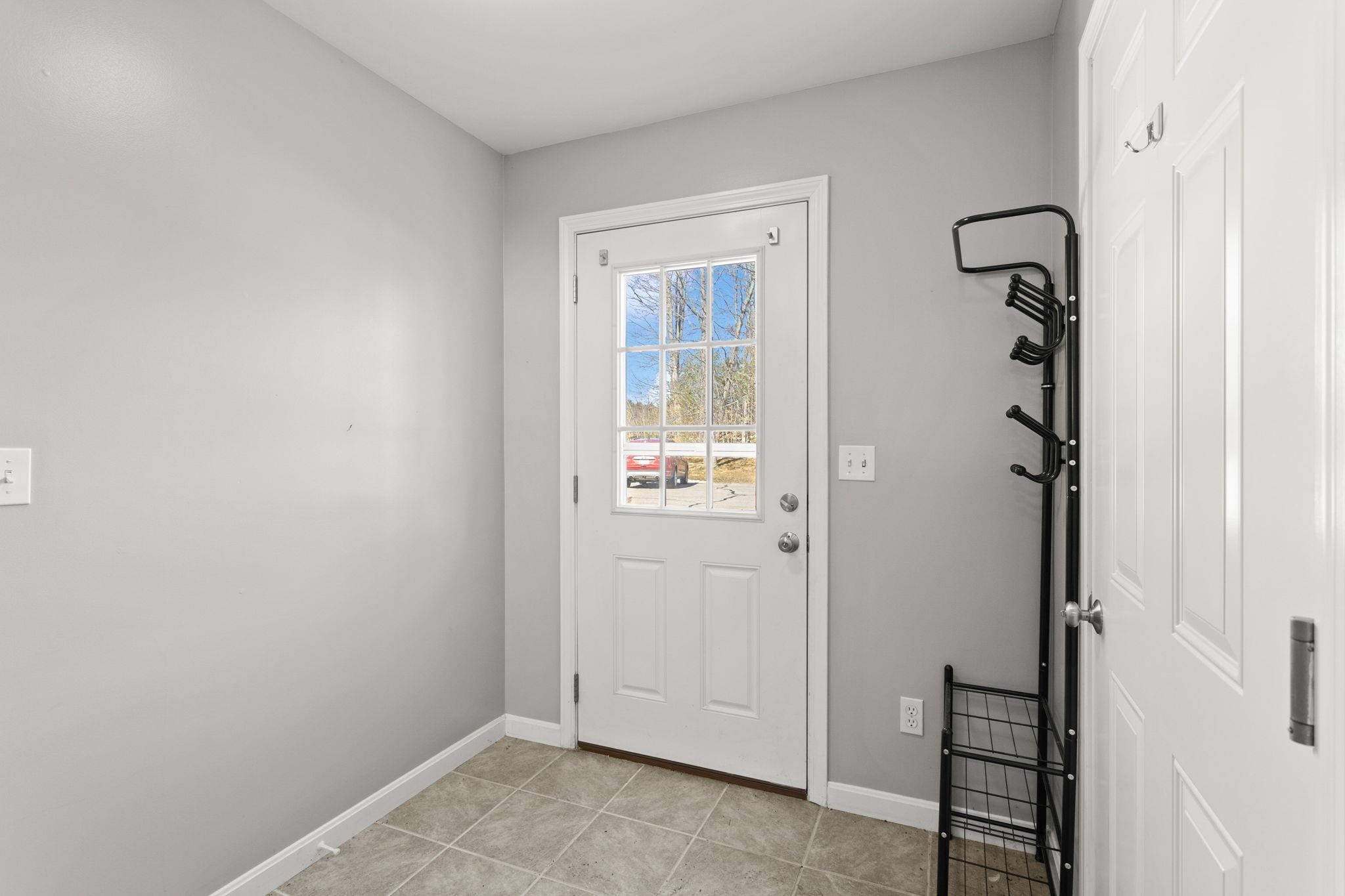 10 Split Rock Drive Rochester, NH 03839 - Photo 12 of 47