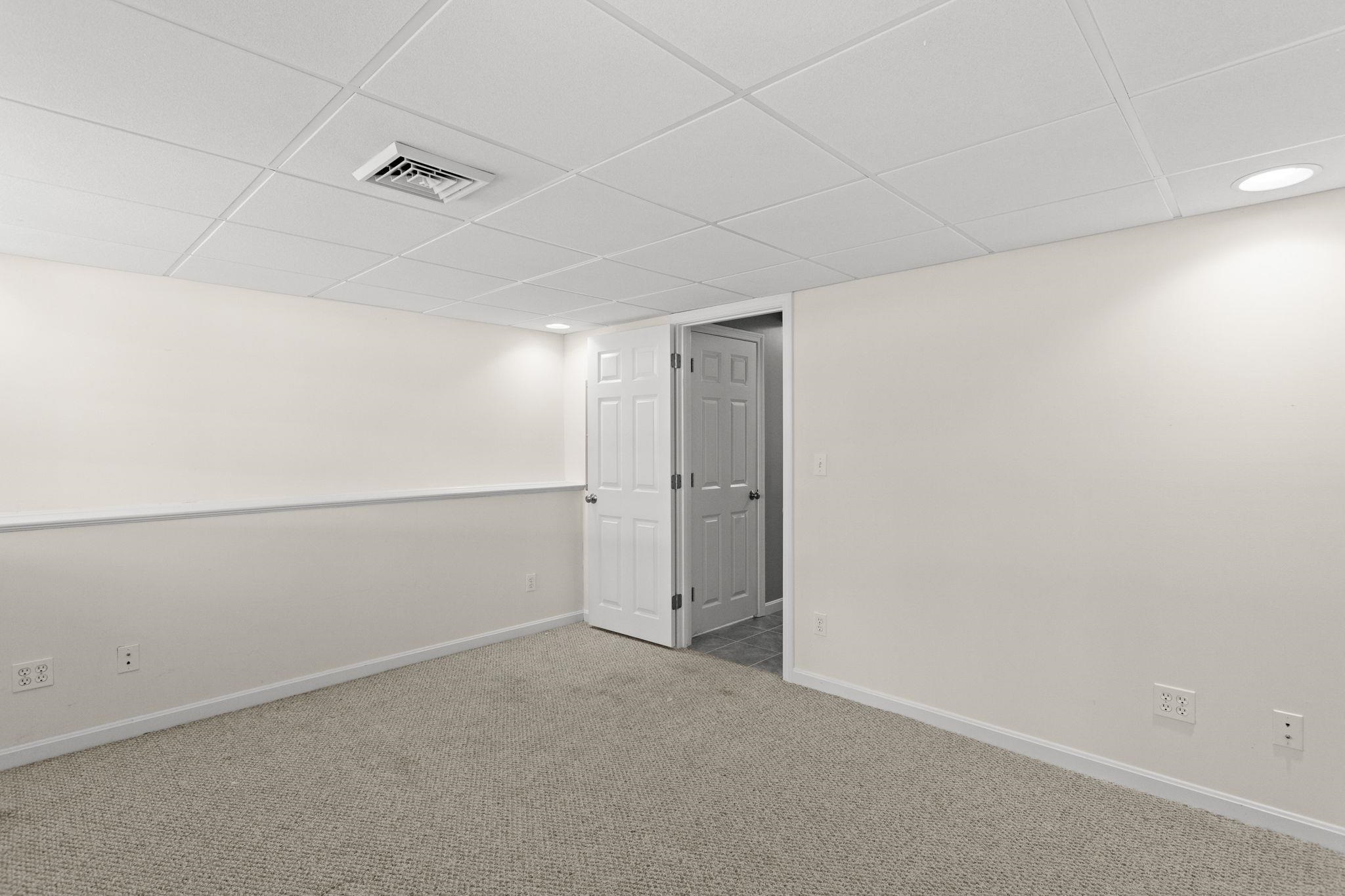 10 Split Rock Drive Rochester, NH 03839 - Photo 44 of 47