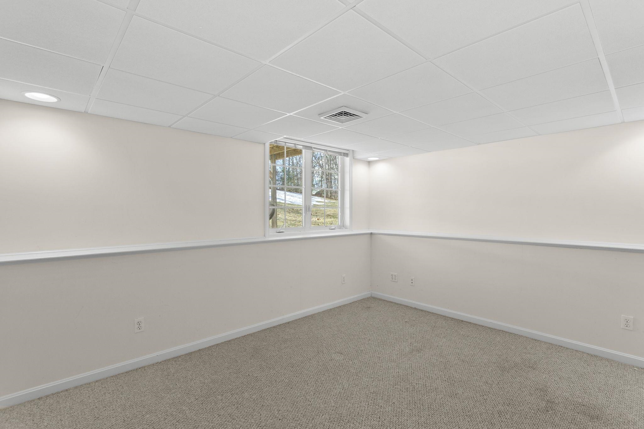 10 Split Rock Drive Rochester, NH 03839 - Photo 45 of 47