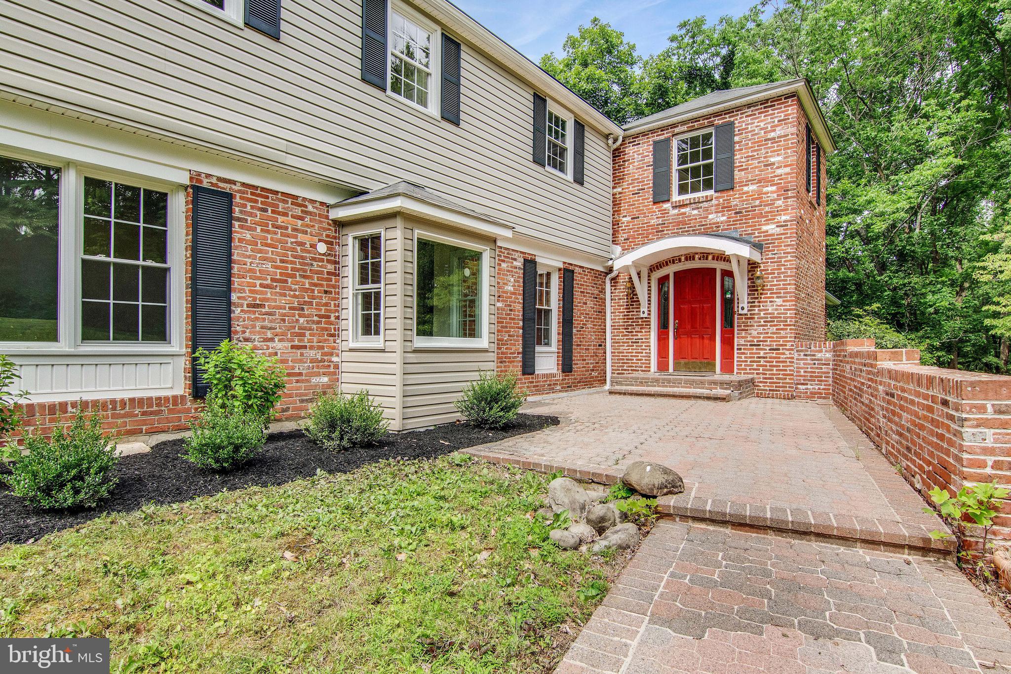 4 Ashbrooke Road Newtown Square, PA 19073 - Photo 2 of 37 Exterior entrance