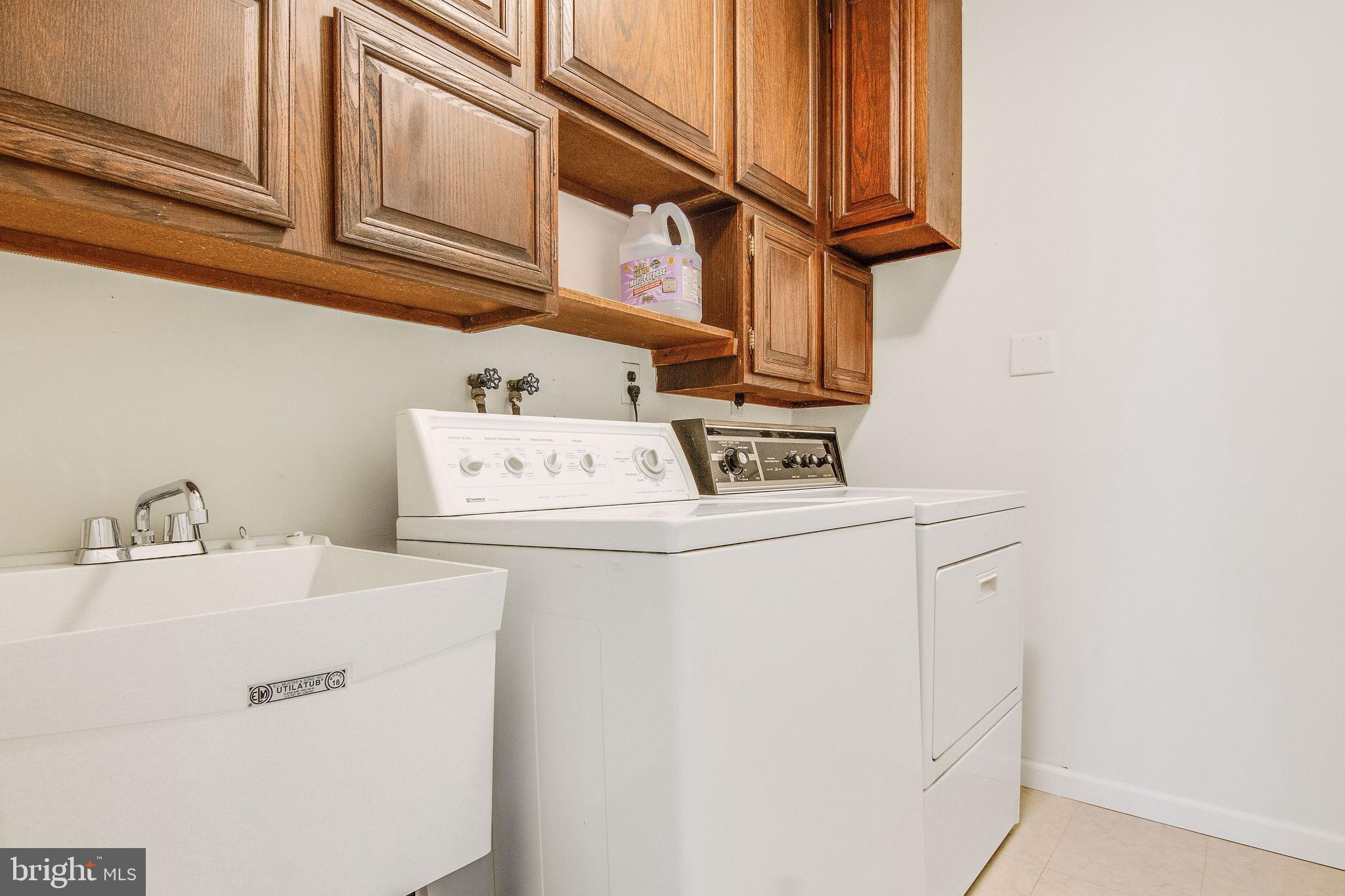 4 Ashbrooke Road Newtown Square, PA 19073 - Photo 17 of 37 Laundry