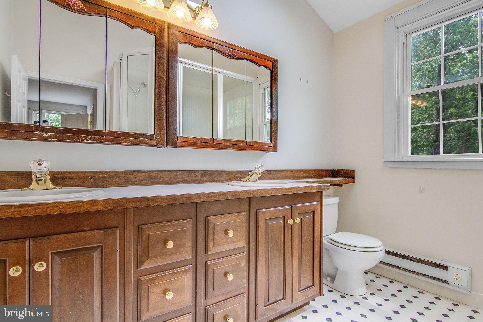 4 Ashbrooke Road Newtown Square, PA 19073 - Photo 24 of 37 Master Bathroom