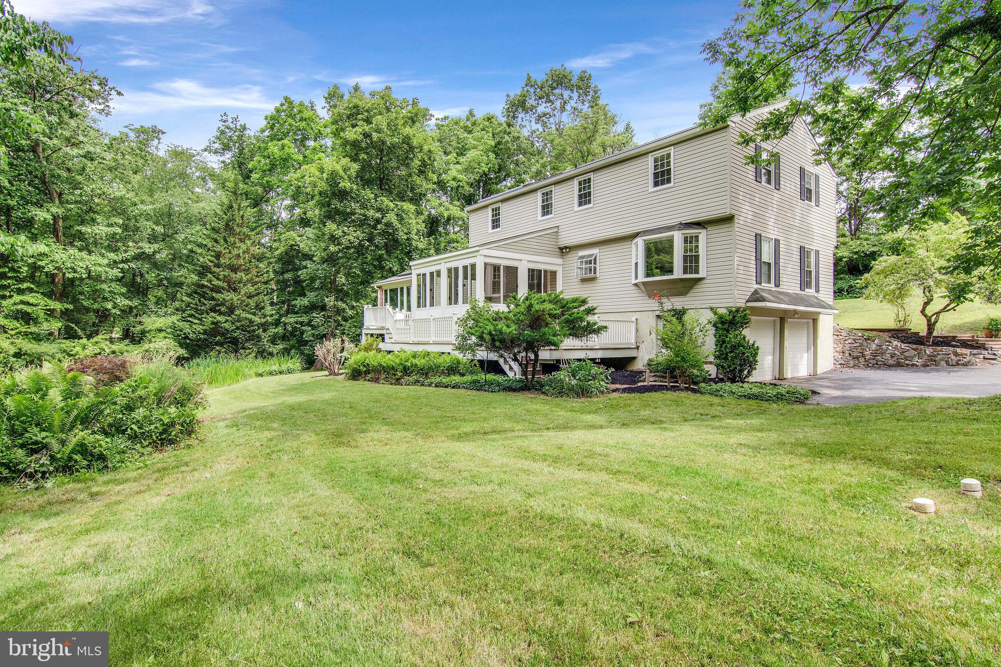 4 Ashbrooke Road Newtown Square, PA 19073 - Photo 4 of 37 Exterior Rear