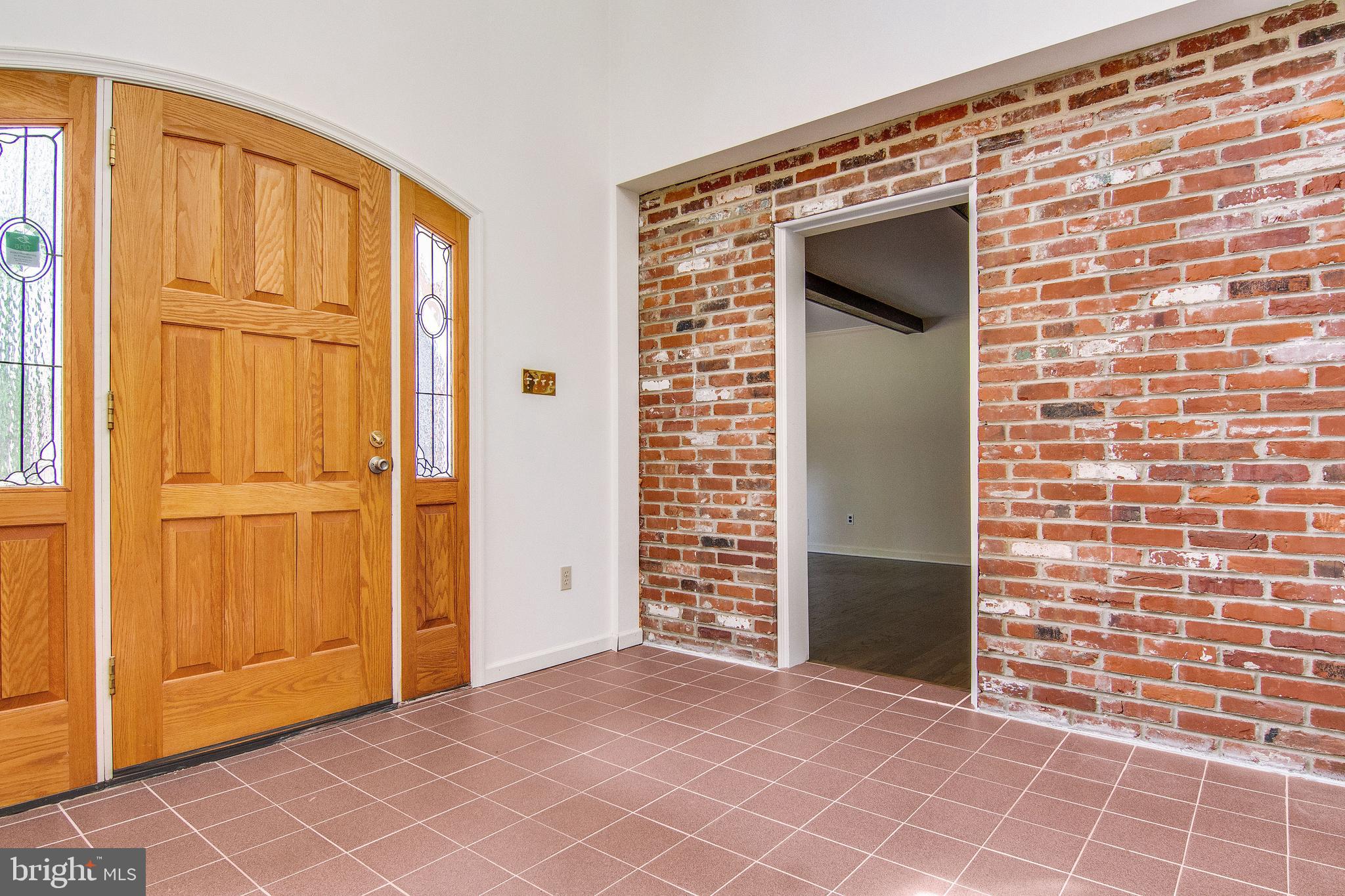 4 Ashbrooke Road Newtown Square, PA 19073 - Photo 6 of 37 Foyer