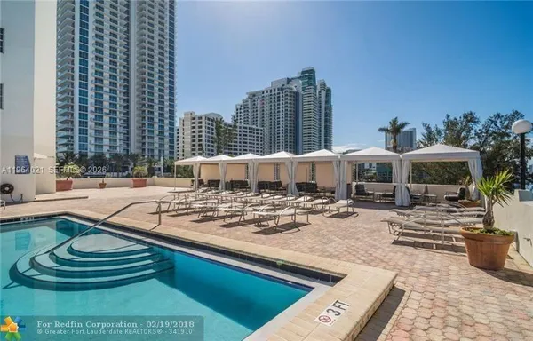 $2,000 | 3000 South Ocean Drive, Unit 210, Hollywood, FL 33019