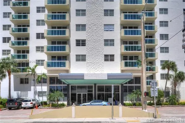 $2,000 | 3000 South Ocean Drive, Unit 210, Hollywood, FL 33019