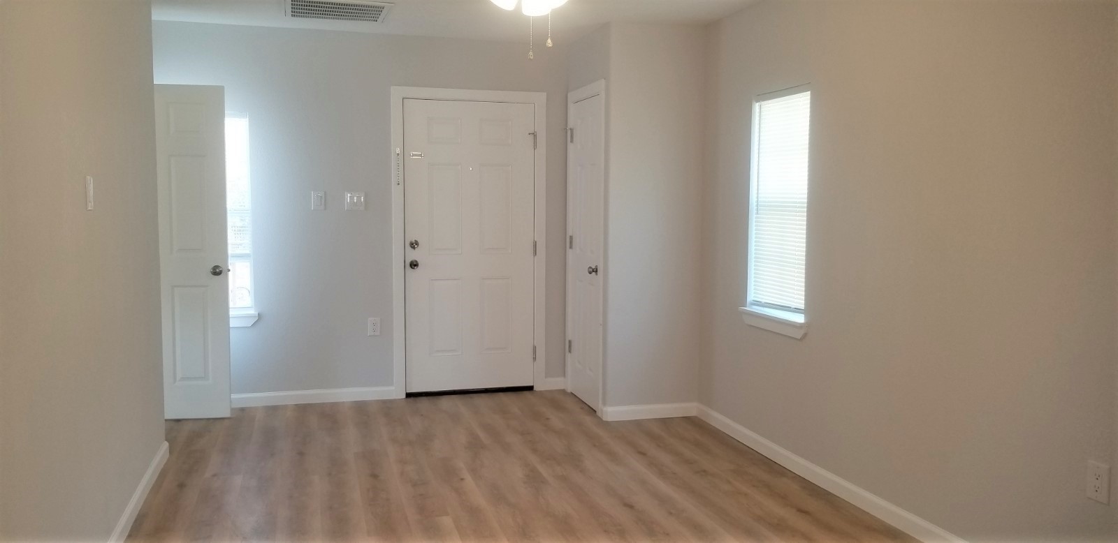 2504 Avenue F Rosenberg, TX 77471 - Photo 2 of 12