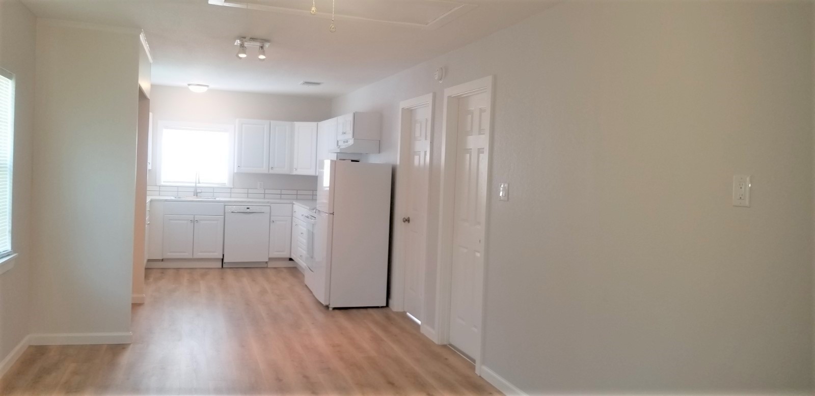 2504 Avenue F Rosenberg, TX 77471 - Photo 4 of 12