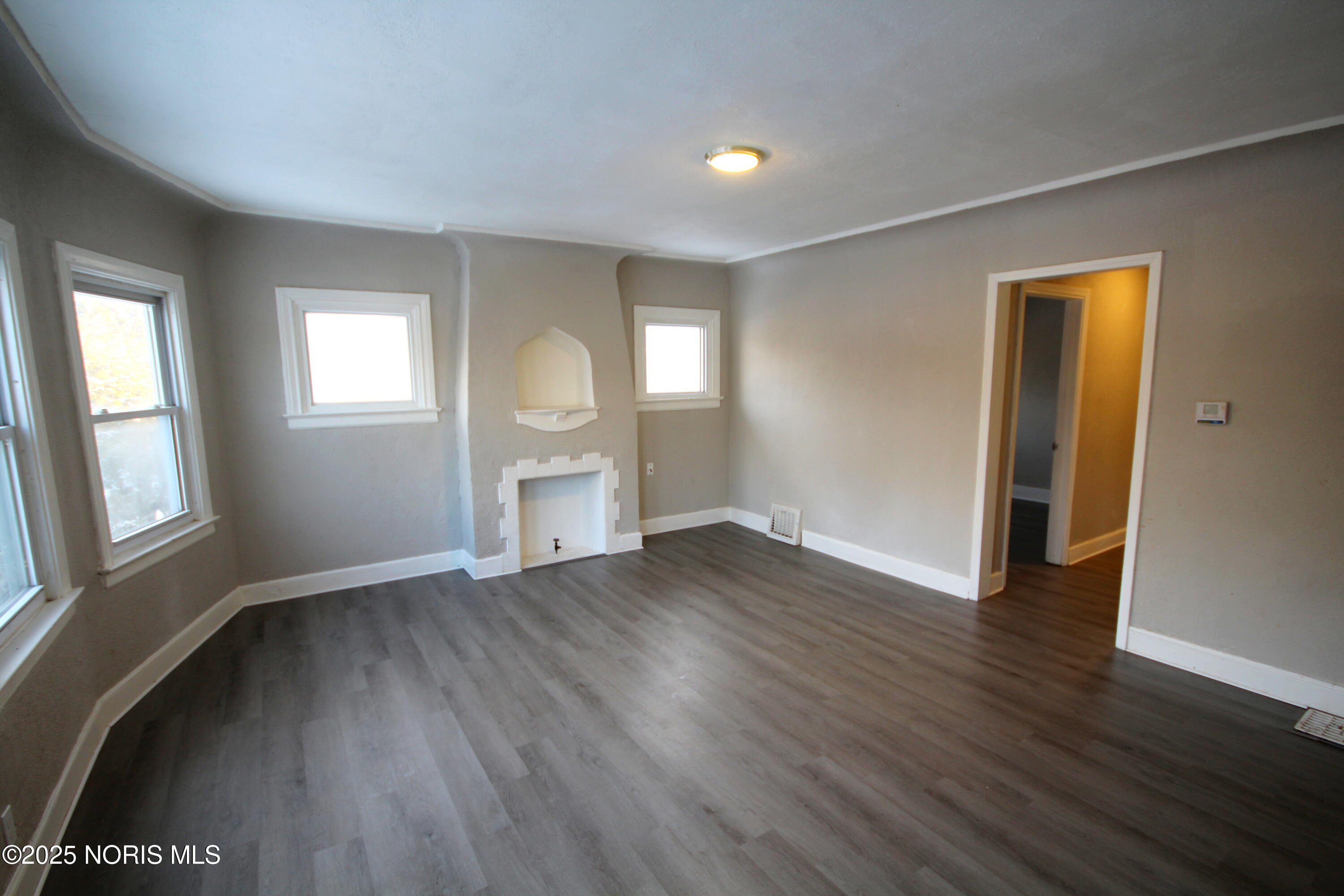 2547 Greenbriar Road Toledo, OH 43607 - Photo 18 of 22 Lvrm3