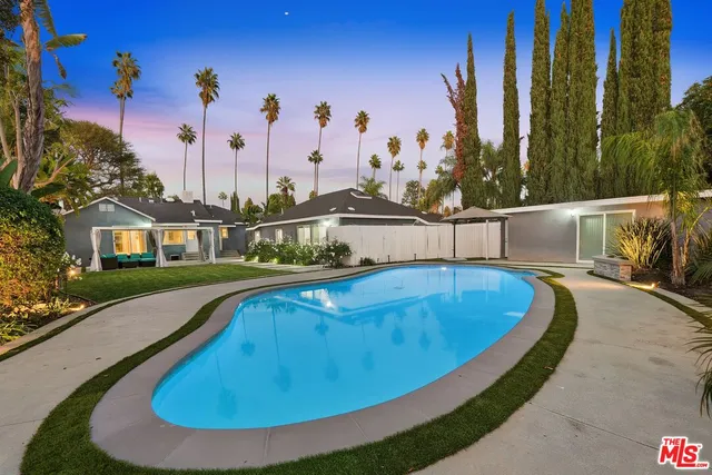 $7,300 | 15040 Hamlin Street, Van Nuys, CA 91411