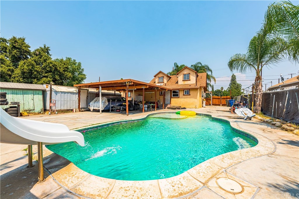 3850 Roosevelt Street Riverside, CA 92503 - Photo 3 of 21