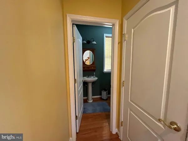 $3,599 | 43326 Columbus Street, Ashburn, VA 20147