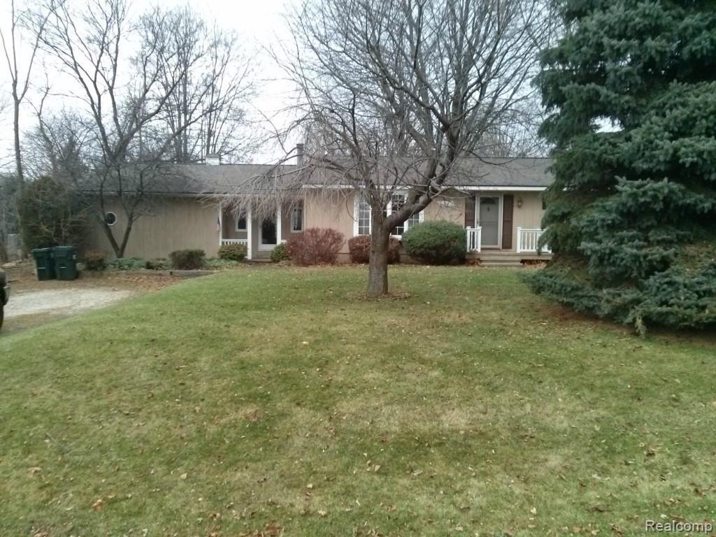 39 Texas Rochester Hills Rochester, MI 48309 - Photo 5 of 27